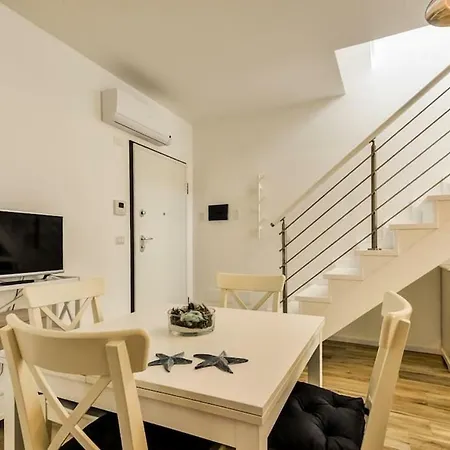 Lejlighed Penthouse 104 Sea View -magnolia Holidays