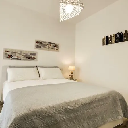 Penthouse 104 Sea View -magnolia Holidays * אלגהרו