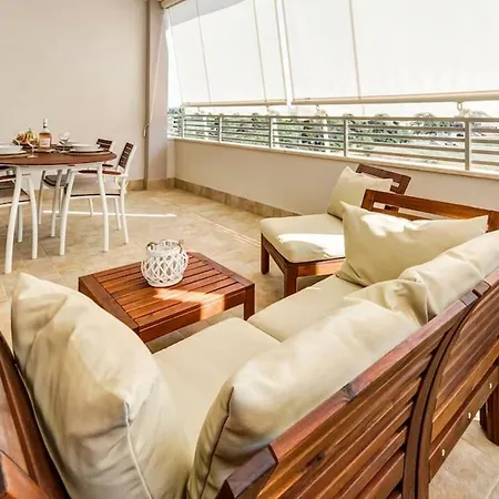 Penthouse 104 Sea View -magnolia Holidays דירה *